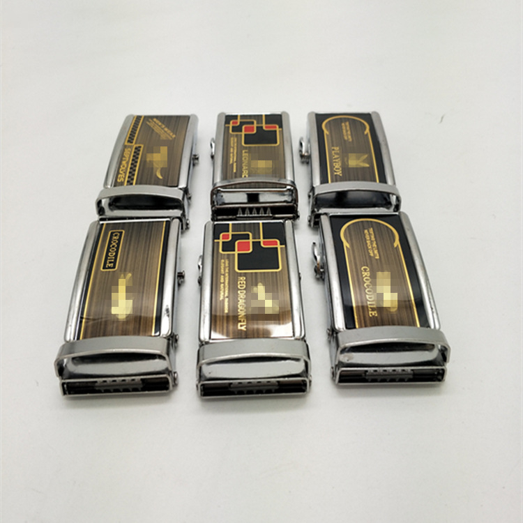 Férfi öv automata csattal — Mio Wolf; Anyag: Vas; Csatt típusa: Automata; Stílus: Szabadidő; Minden évszakhoz alkalmas