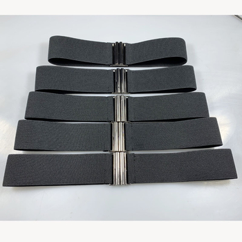 Elastični pojas za haljinu sa širokom metalnom kopčom, prugast uzorak