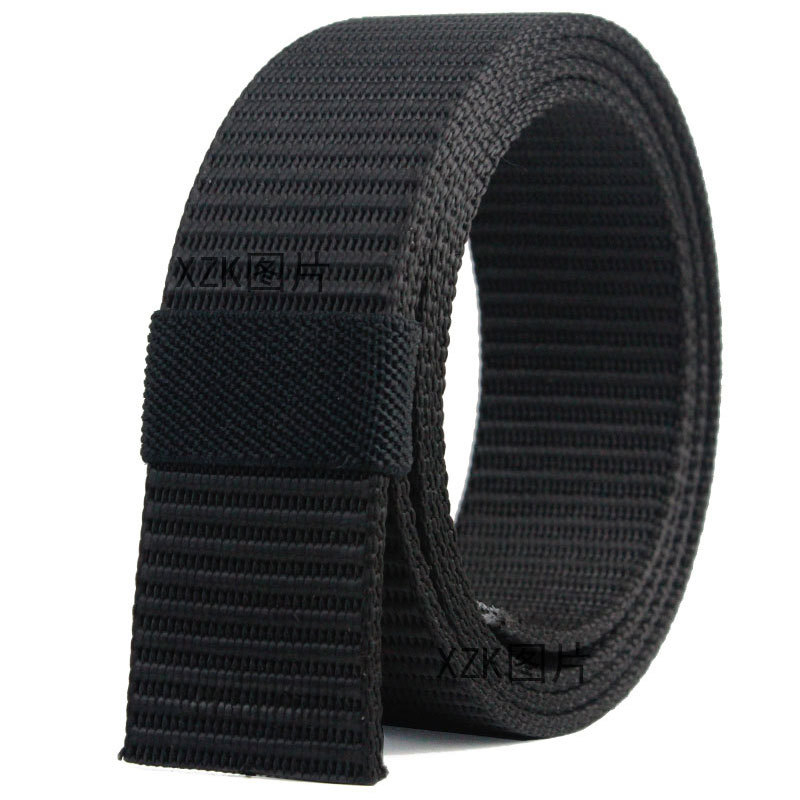 Automata csattal ellátott fonott nylonöv, lyukak és fogak nélkül; szélesség 3,4 cm, vastagság 3 mm, mesterséges nylonból