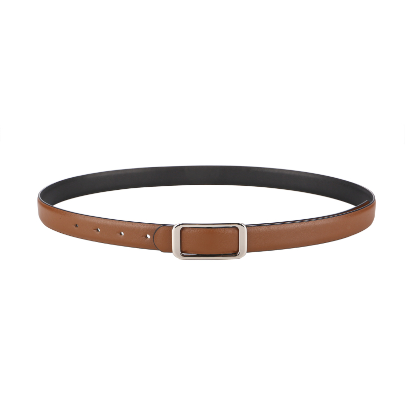 Női valódi bőr öv; két réteg marhabőr konstrukció; ötvözet csattal és pin-zárás; antik felület.