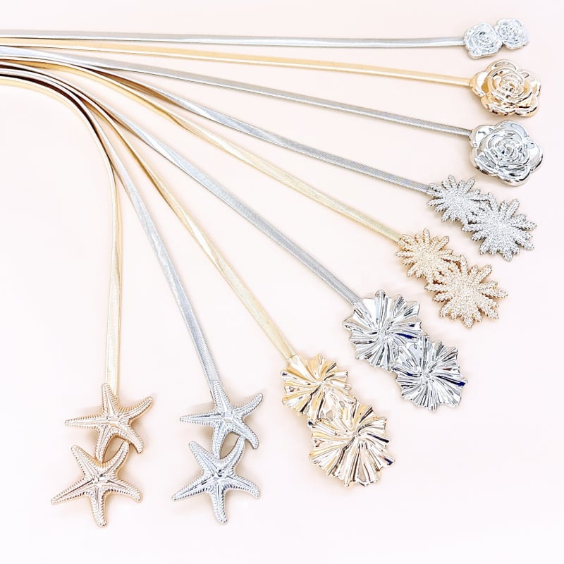 Metalinė juosta juosmeniui su lydinio sagtimi, kabliuko užsegimas, elektroplatinė danga