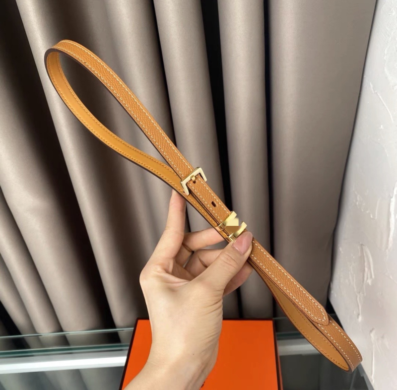 Moterų plonas Kelly diržas iš natūralios odos su varine sagtimi, pločio <2 cm, pirmojo sluoksnio karvės odos