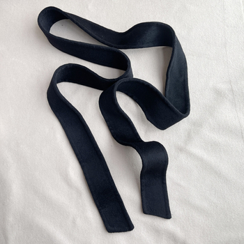 Dvipusis vilnonis paltas su automatine sagtimi ir plačiu diržu (>4 cm), žiema 2022