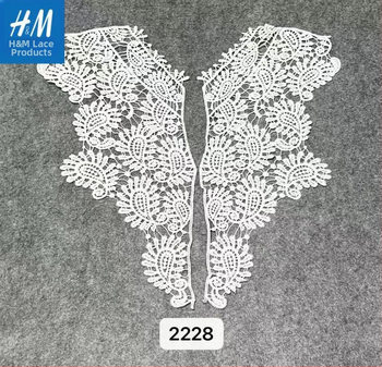 Palaidinė iš vandens tirpstantiems siuvinėjimams iš nėrinių medžiagos su tinkline apykakle, gėlių siuvinėjimas, Korėjos stilius