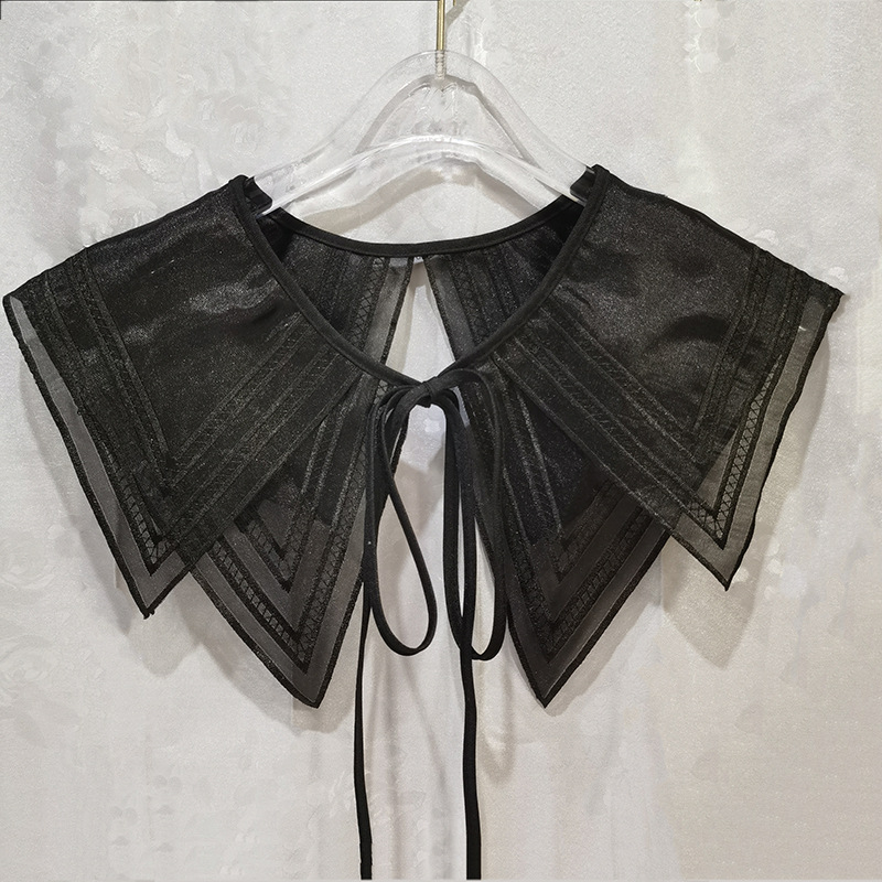 Gallér virág és csokornyakkendő — anyag: organza, sifon, csipke, koreai len; stílus: síkfejű, női, koreai verzió; technika: hímzés; minta: virág