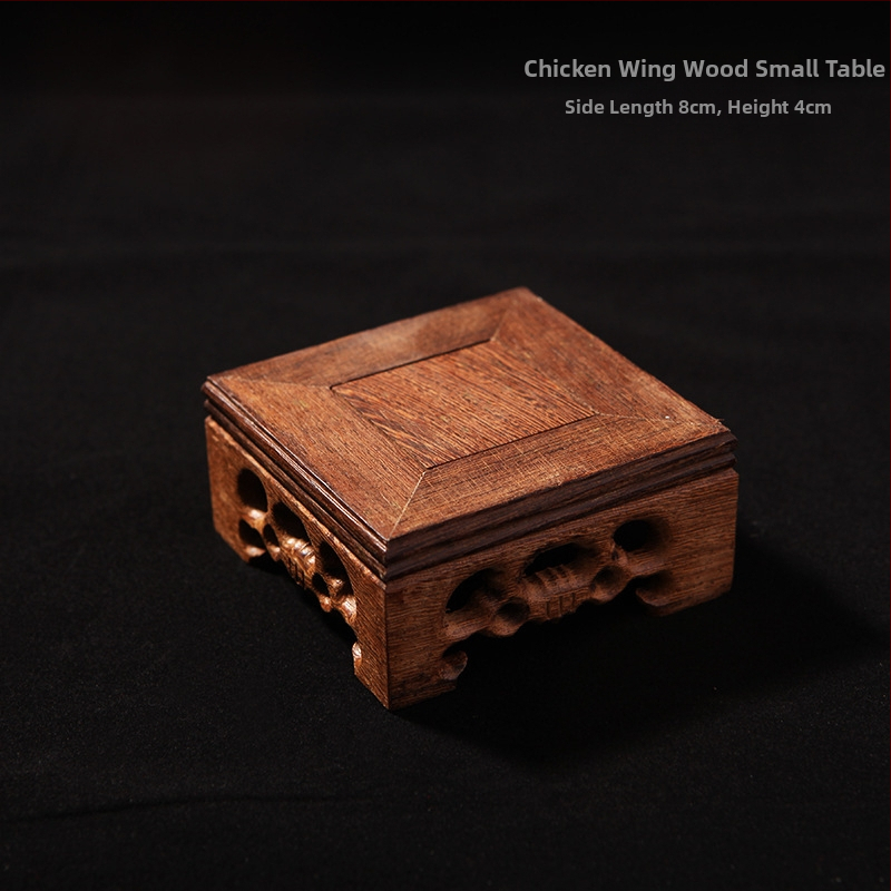 Fotorekviziti u drevnom stilu, antikne jade lutke, drveni pozadinski okvir, kod proizvoda Xw5g7eym