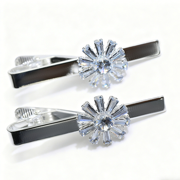 Kravatiklipi kristall-liblika motiiv, lillemustir, smoky quartz kristallid, segu, elektroplaadimine, lameda peaga