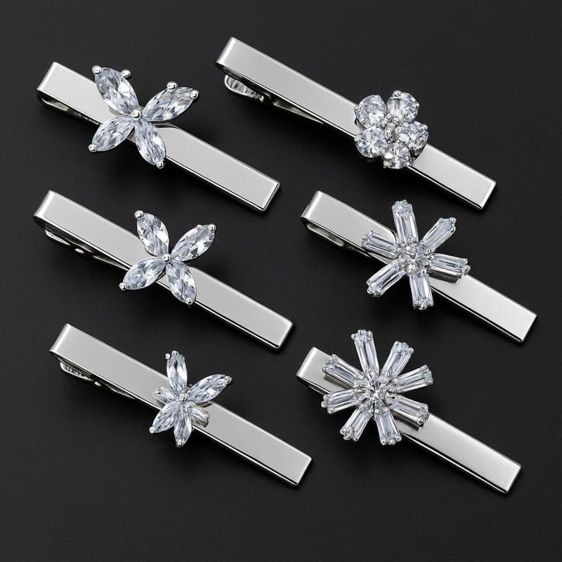 Kravatiklipi kristall-liblika motiiv, lillemustir, smoky quartz kristallid, segu, elektroplaadimine, lameda peaga