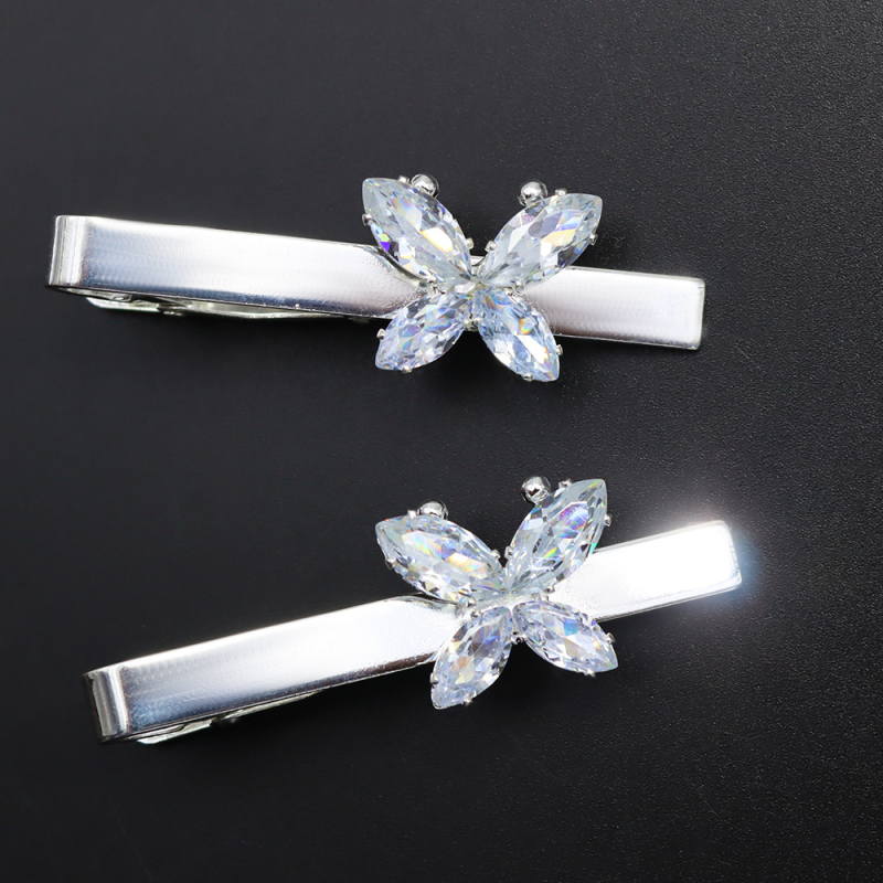 Kravatiklipi kristall-liblika motiiv, lillemustir, smoky quartz kristallid, segu, elektroplaadimine, lameda peaga