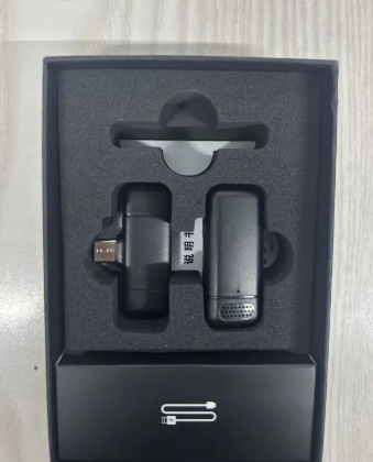 Belaidė lavalier mikrofonas, Bluetooth 5.0, Dažnių atsakas 100 Hz–20 kHz, SNR ≥70 dB, Įkraunama baterija