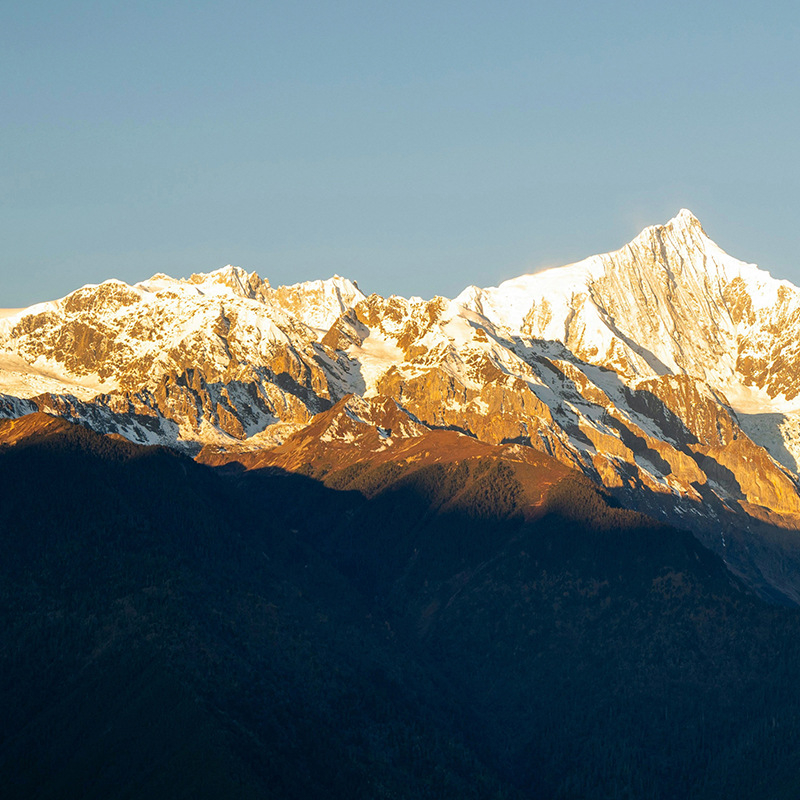 Гейминг подложка за мишка с антиплъзгаща повърхност, обработка на повърхността и възможност за персонализирано лого