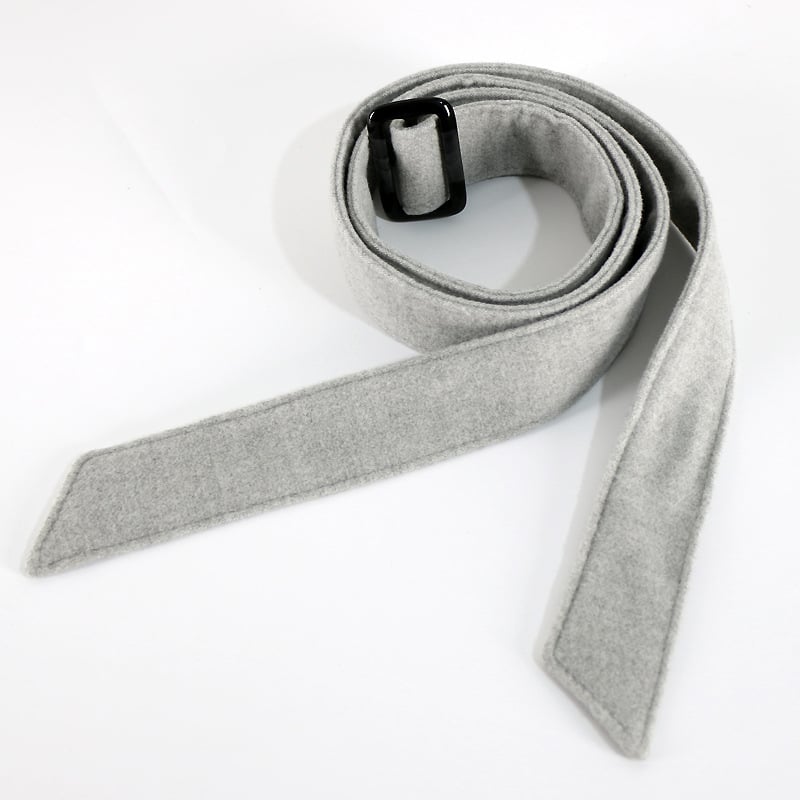 Dvigubos pusės vilnos moteriška juosta – platus diržas su kaspinu palto, Korejos stiliaus madingas aksesuaras; Medžiaga: Vilna; Sagties medžiaga: Plastikas; Užsegimas: Automatinis; Plotis: >4 cm; Stilius: Madinga kasdienybė