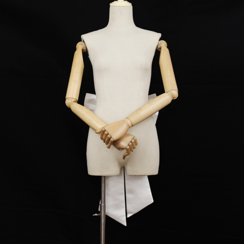 Išimama satino juostelė juosmeniui su dideliu nugaros kaspinu vestuvinei suknelei, užsegimas smeigtuku, plotis 2–4 cm