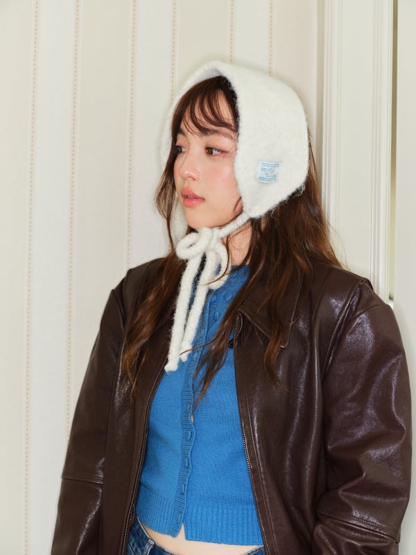 Kootud sall kõrvakaitsega, kahekordne kasutus, monokromaatne kudum, naise mudel, talve, sügise ja kevade jaoks