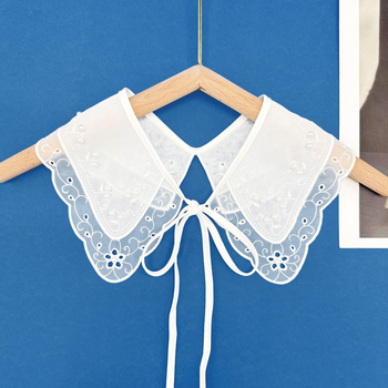 Kaela-lill ja lipsuga, tikitud helmestega, nukukujuline kuju, polüester