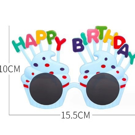 Σετ αξεσουάρ μακιγιάζ και κοστουμιών για γενέθλια: στέμμα, καπέλο-τούρτα και γυαλιά πάρτι