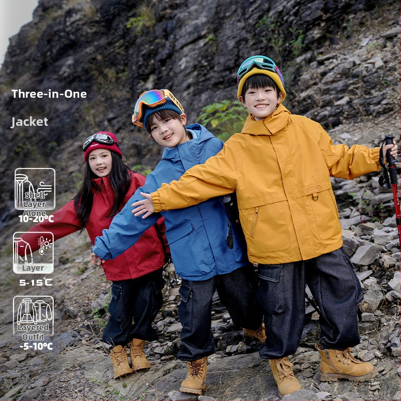 Vaiko striukė-trijų viename: vandeniškumas 8000 mm, kvėpavimo geba 10001–15000 mm, nuimama fliso įdaila, gobtuvas, unisex