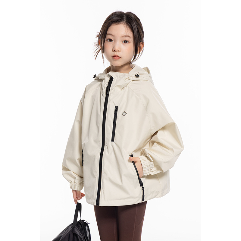 Striukė mergaitei su trim apsaugomis: kvėpuojanti, atspari vandeniui ir vėjui, su gobtuvu, 7–12 metų vaikams — CLARA GIRLS