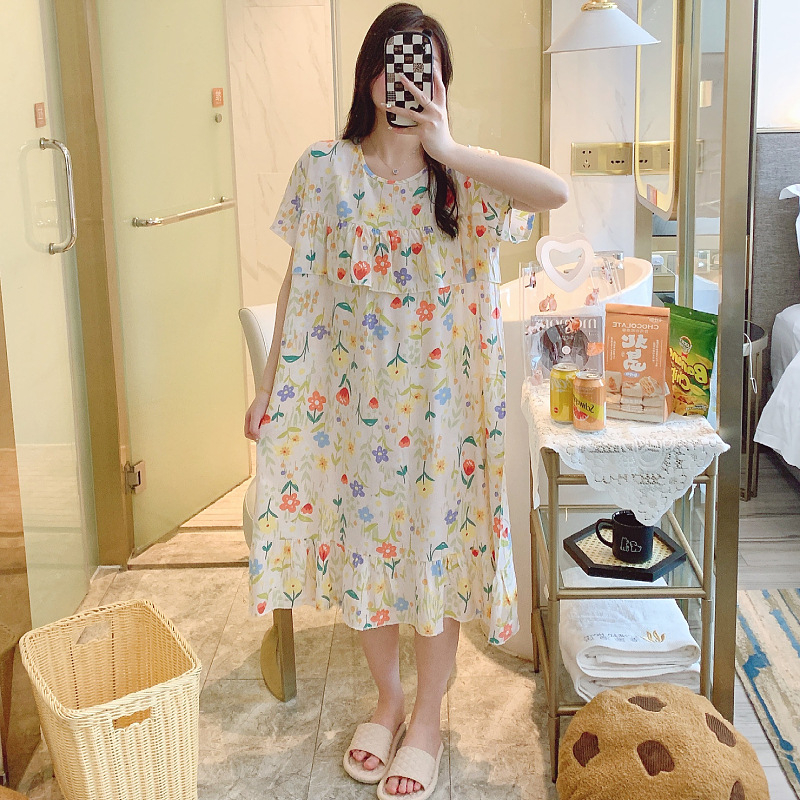 Νυχτικό από βαμβάκι-σίλκα, στρογγυλό λαιμό, μανίκια 3/4, λεπτή ύφανση, αντιβακτηριακό