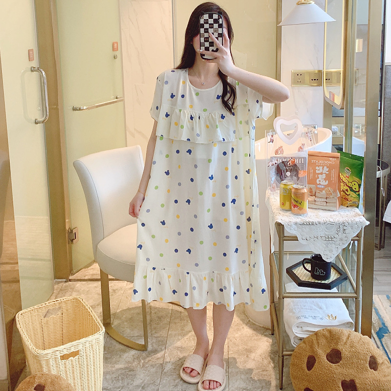 Νυχτικό από βαμβάκι-σίλκα, στρογγυλό λαιμό, μανίκια 3/4, λεπτή ύφανση, αντιβακτηριακό