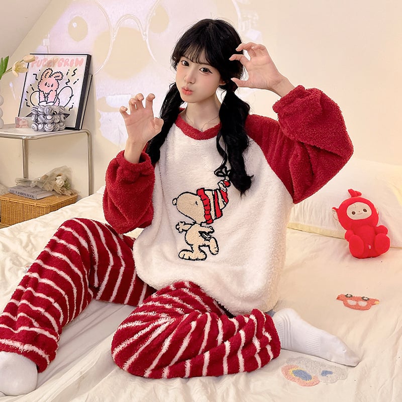 Σετ νυχτικού για κορίτσια το χειμώνα: νυχτικό σε ένα κομμάτι με μισό βελούδο, γλυκό στυλ, στρογγυλός λαιμός, μακριά μανίκια, μακριά φούστα