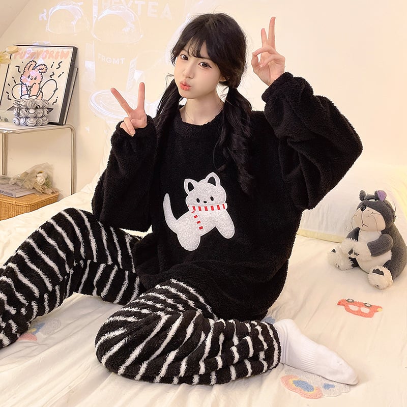 Σετ νυχτικού για κορίτσια το χειμώνα: νυχτικό σε ένα κομμάτι με μισό βελούδο, γλυκό στυλ, στρογγυλός λαιμός, μακριά μανίκια, μακριά φούστα