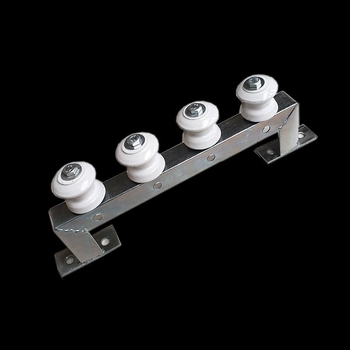 Sienas stiprināms kabelu turētājs elektroinstalācijām un pagaidu kabelu plaukts