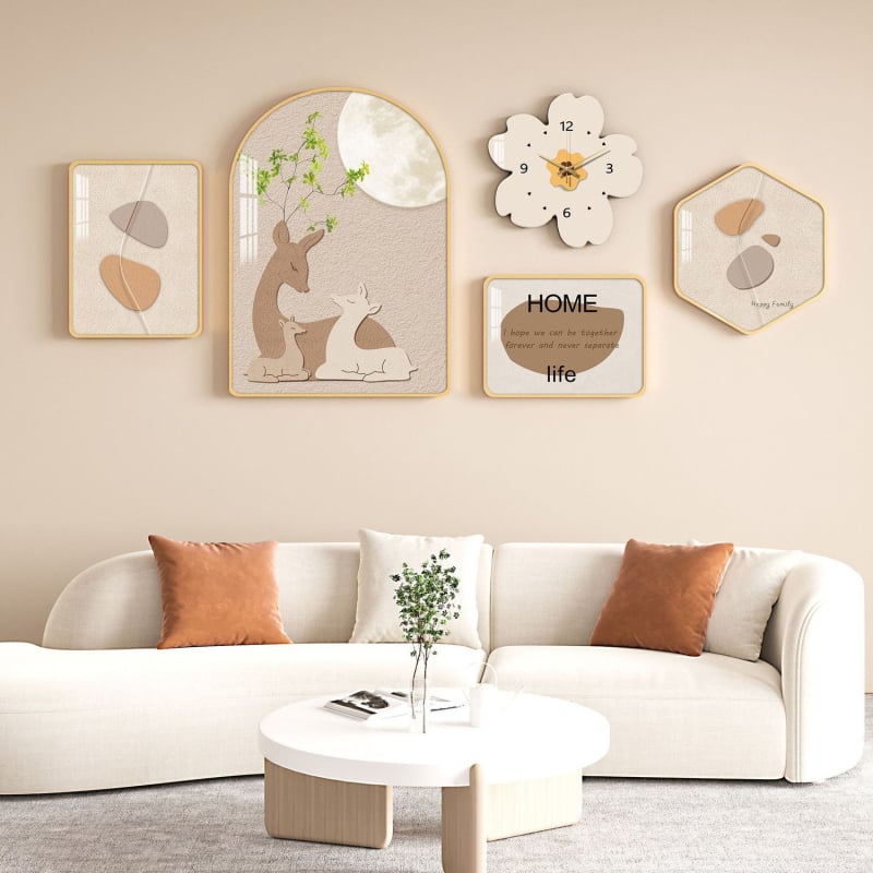 Dekoratīva pakarināma glezna ar augu un ziedu motīvu, kadra rāmis no alumīnija sakausējuma, gleznas kodols – kristāla plēve, roku zīmēta tehnika; piemērota viesistabai, guļamistabai un restorānam