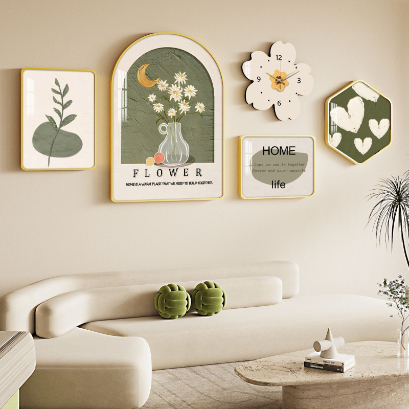 Dekoratīva pakarināma glezna ar augu un ziedu motīvu, kadra rāmis no alumīnija sakausējuma, gleznas kodols – kristāla plēve, roku zīmēta tehnika; piemērota viesistabai, guļamistabai un restorānam