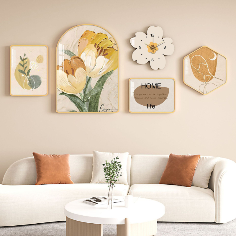 Dekoratīva pakarināma glezna ar augu un ziedu motīvu, kadra rāmis no alumīnija sakausējuma, gleznas kodols – kristāla plēve, roku zīmēta tehnika; piemērota viesistabai, guļamistabai un restorānam