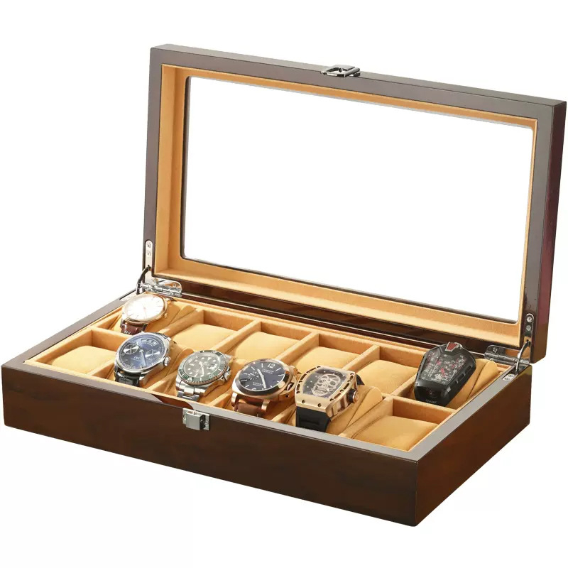 Puidust kellakarp katuseakna kaante ja lukustusega – näidiskast kelladele ja juveelidele