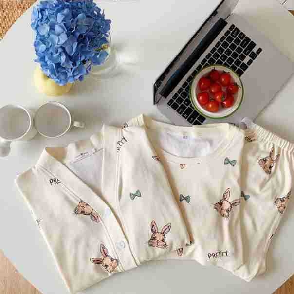 Σετ ρούχων για θηλασμό μετά τον τοκετό – με μακριά μανίκια, άνοιγμα θηλασμού, anime print, ύφασμα βισκόζη, 50–70% βισκόζη