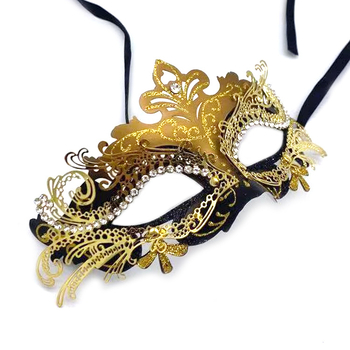 Kaukė maskeradui iš metalo ir plastiko, mielo stiliaus, DIY rekvizitas