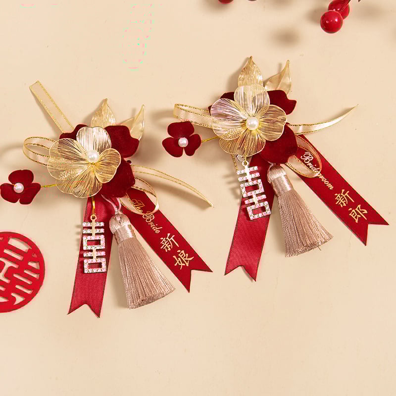 Kāzu corsage komplekts ar zīda ziediem, roku darītas brošes līgavai, līgavim un vecākiem