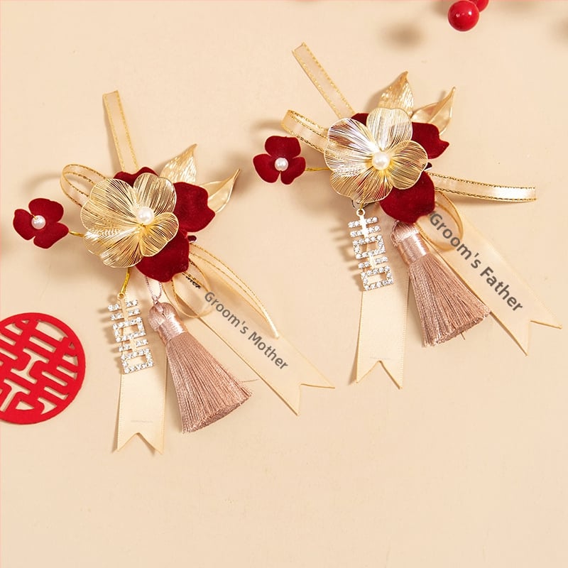 Kāzu corsage komplekts ar zīda ziediem, roku darītas brošes līgavai, līgavim un vecākiem