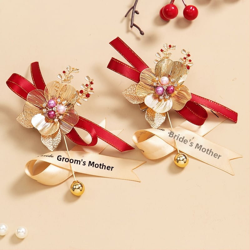 Kāzu corsage komplekts ar zīda ziediem, roku darītas brošes līgavai, līgavim un vecākiem