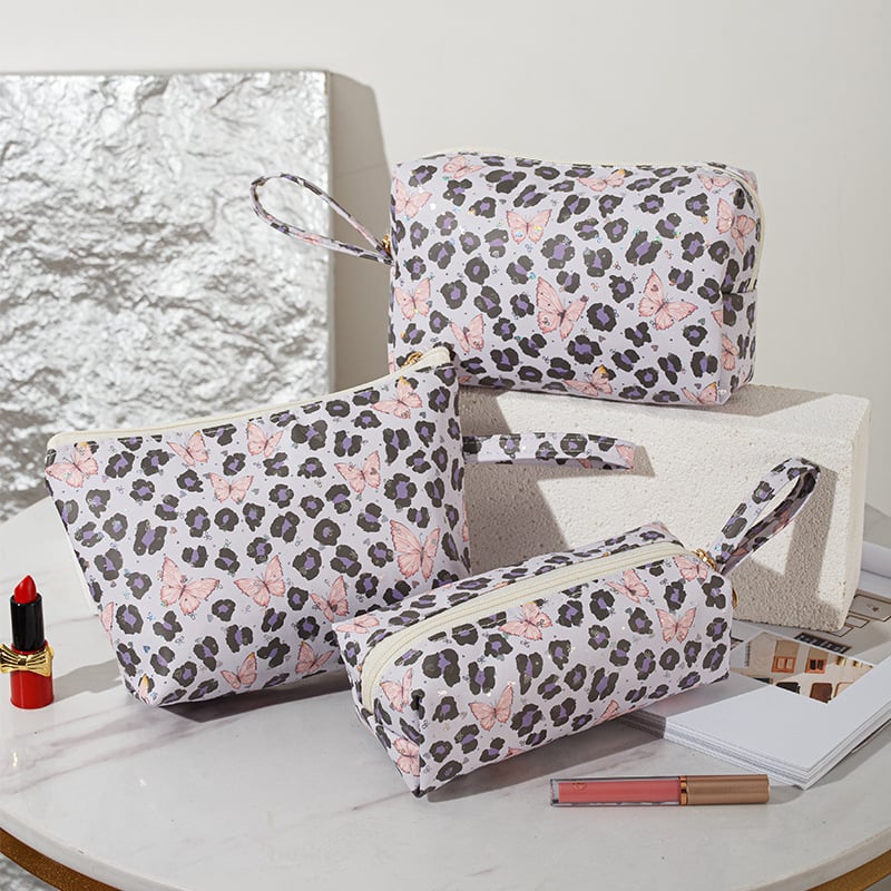 Дамска козметична чанта с леопардов принт — преносима, голям капацитет за пътуване; изработена от плат, подплата канвас, цип
