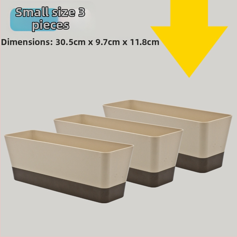 Plastikinis vazonas sukulentams, stovintis ant grindų, paprastas stilius, namų sodininkystei.