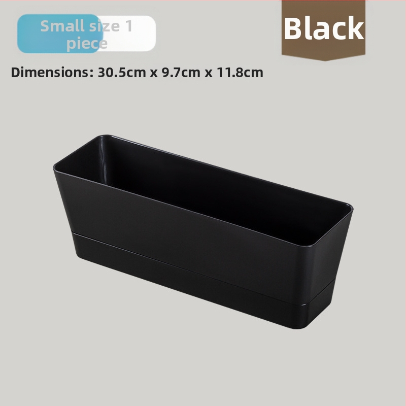 Plastikinis vazonas sukulentams, stovintis ant grindų, paprastas stilius, namų sodininkystei.