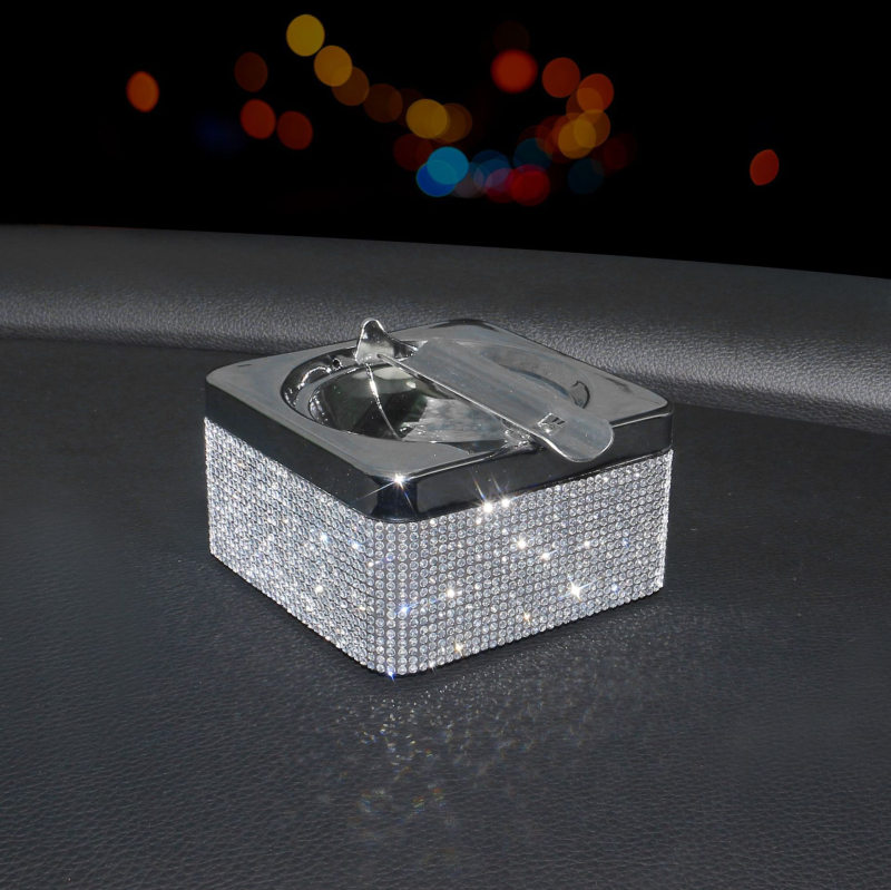 Europos stiliaus prabangus pelenų indelis su deimantų kristalais (Prekės ženklas: Ruijie; Medžiaga: Metalas; Modelis: B000086; Kilmė: Guangzhou)
