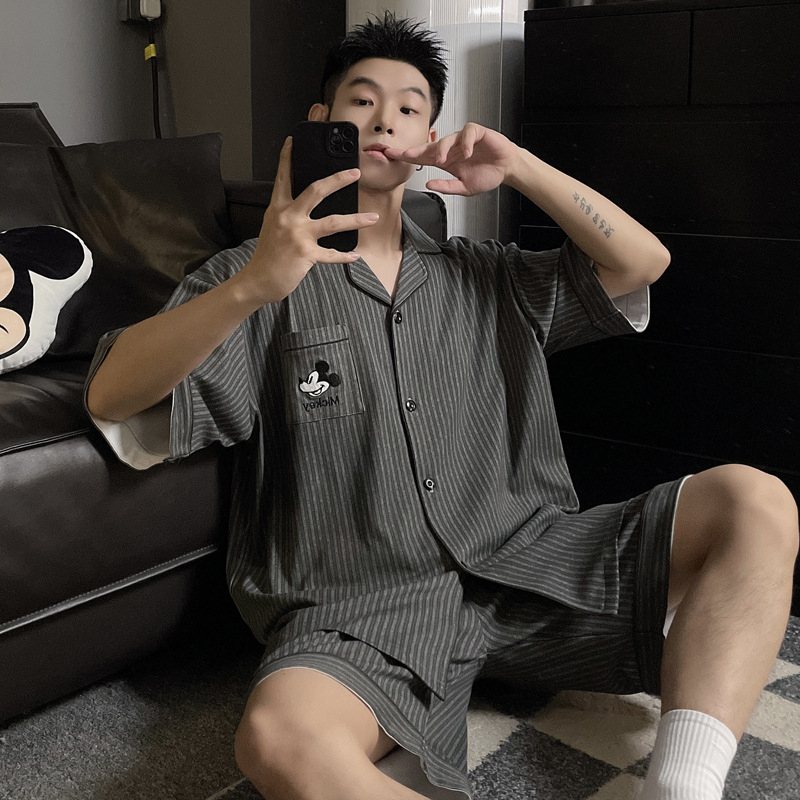 Muški pamučni pidžama set, lagan, s rukavima 3/4 i kratkim hlačama, prozračan i udoban