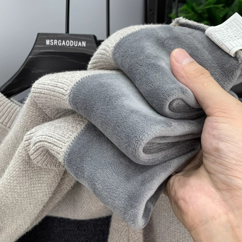 Férfi kötött pulóver kerek nyakkal, hosszú ujjú, vastag, 30% nyúl szőr