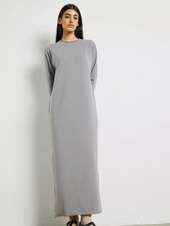 Srednje duljine pleteni haljina s dugim rukavima, okrugli ovratnik, poliester s elastanom, elegantan stil s naramenicama