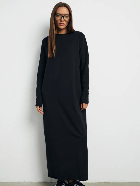 Srednje duljine pleteni haljina s dugim rukavima, okrugli ovratnik, poliester s elastanom, elegantan stil s naramenicama