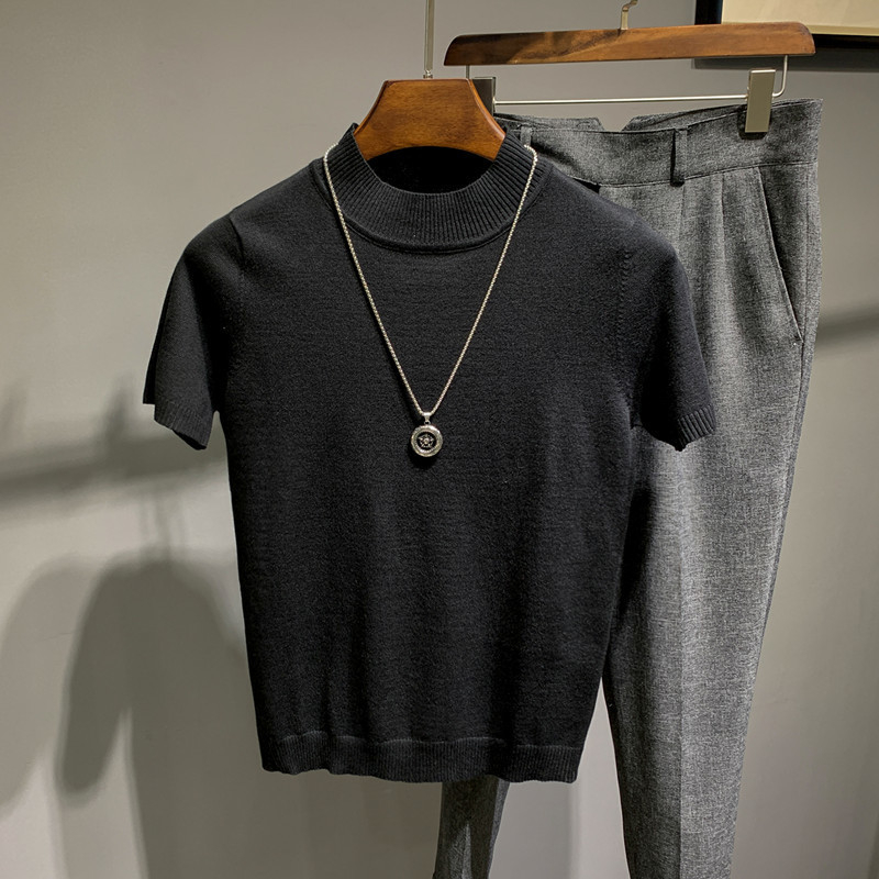 Muški pleteni T-shirt s polovičnim visokim ovratnikom, korejski stil, uski kroj, kratki rukavi, pamuk