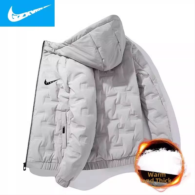 Meeste kamuflaažiga polüestrist täidetud jope, ees tõmblukk, vaba lõige, polüester täidis, polüester vooder