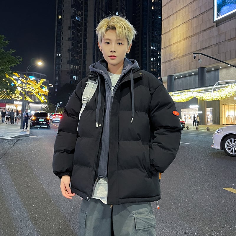 Uniszex pamut bélelt kapucnis kabát, derékig érő fazon, cipzáras zárás, külső poliészter anyag, bélés poliészter