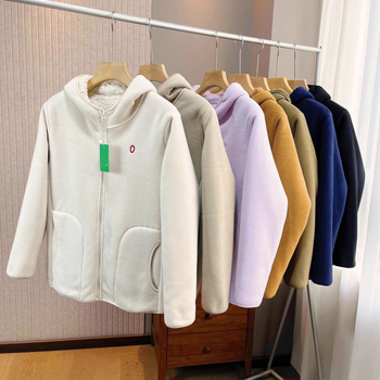 Παλτό με διπλής όψεως πολάρ φλίς και μαλλί προβάτου, κουκούλα, παχύ και ζεστό, κλείσιμο με φερμουάρ; ύφασμα πολυεστέρα