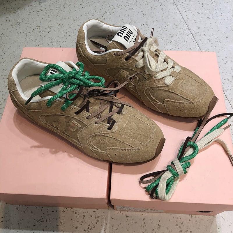 Forrest Gump iedvesotas ādas sporta kurpes, universālas, apaļa purns, gumijas zole, 3–5 cm papēža augstums, priekšējās šņorēm