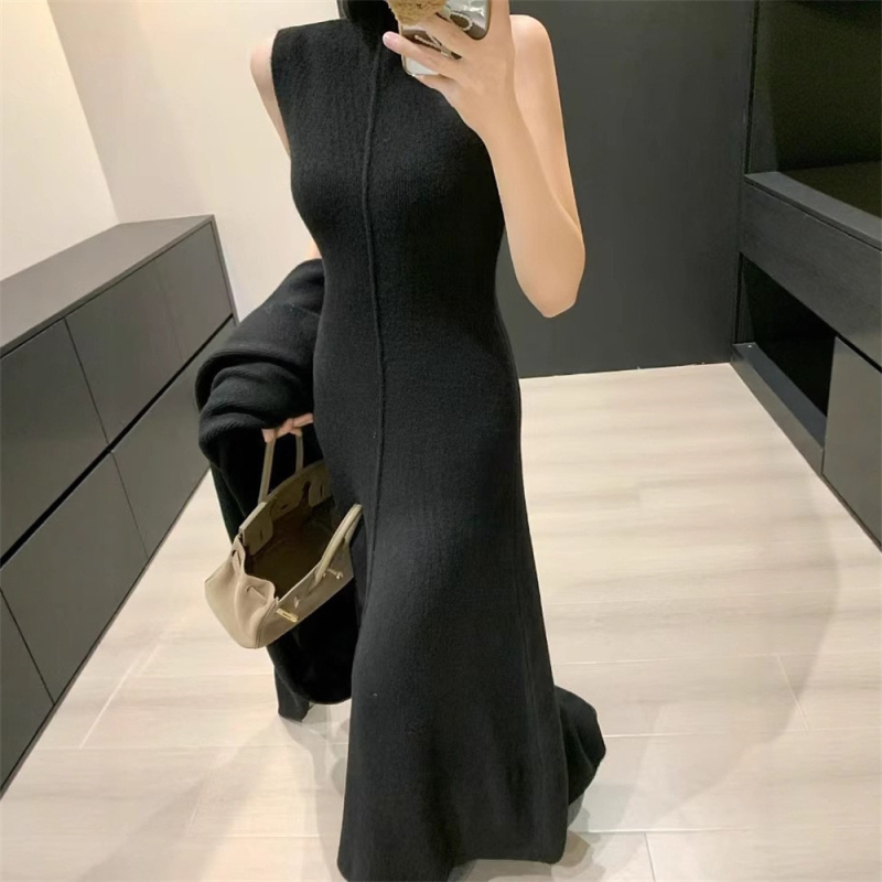 Ženski dvodijelni pleteni kardigan i haljina s visokim ovratnikom — jednobojni komplet, duga haljina, pleteni materijal, polyester 70–80%, spandeks <30%, jesen 2025